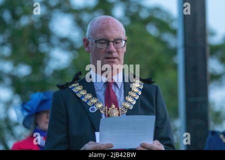 Southend on Sea, UK. 2nd June, 2022. Mayor of Southend, Kevin Robinson. A beacon is lit near the cenotaph in the city of Southend on Sea, to pay tribute and celebrate the Queens Platinum Jubilee. Penelope Barritt/Alamy Live News Stock Photo