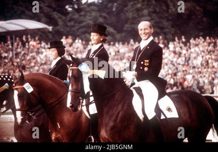 ARCHIVE PHOTO: on June 5, 2022, Josef NECKERMANN would have been 110 years old, 05SN Neckermann 1972.jpg Josef NECKERMANN, Germany, riding, dressage, award ceremony, winner of the dressage, with v.l. Liselott LINSENHOFF (GER) and PETONSHKOVA, QF Olympic Games 1972 in Munich Stock Photo