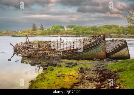 14.05.2022 Isle of Iona, Inner Hebrides, Scotland, Uk. Abandoned and derelicvt boats at Salen on the isle of Mull Stock Photo