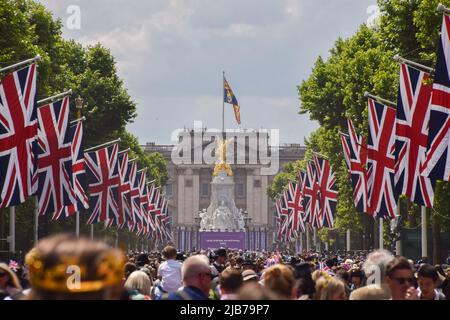 London, UK. 2nd June 2022. 2nd June 2022; Surbiton Racket &