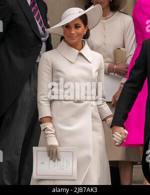 Prince Harry and Meghan the Countess of Sussex attends a service of Thanksgiving for The Queen's Platinum Jubilee at St Pauls Cathedral Stock Photo
