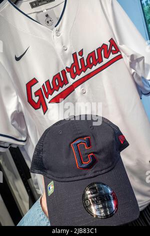 Cleveland indians jersey hi-res stock photography and images - Alamy