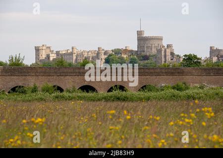 Windsor, Berkshire, UK. 3rd June, 2022. A view of Windsor Castle. Sadly, Her Majesty the Queen was not able to attend the Thanksgiving Service at St Paul's today for health reasons. Credit: Maureen McLean/Alamy Live News Stock Photo