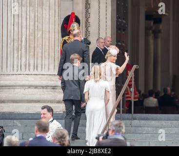 London uk 3rd june 2022 Tim Laurence Sophie Countess of Wessex,Lady Louise Windsor , James Viscount Severn Service of Thanksgiving for Queen Elizabeth