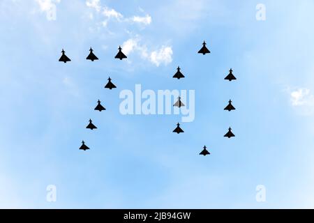 15, RAF Typhoons in a special '70' formation fly over Admiralty Arch, Trafalgar Square, at the start of the Mall,  heading towards Buckingham Palace, as part of the Fly-past for the Queens Platinum Jubilee Celebrations  on 2nd of  June 2022 Stock Photo