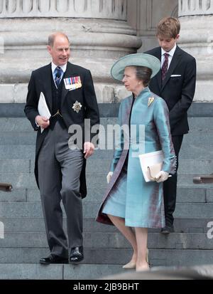 London, UK. 03rd June, 2022. LONDON, UK. June 3, 2022: Princess Anne, the Princess Royal & Prince Edward, Earl of Wessex & James Viscount Severn leaving the National Service of Thanksgiving to celebrate the Platinum Jubilee of Her Majesty The Queen part of the Platinum Jubilee celebrations, St Paul's Cathedral. Picture Credit: Paul Smith/Alamy Live News Stock Photo