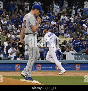 Los Angeles, USA. 04th June, 2022. Los Angeles Dodgers Zach McKinstry lines  a two-run home run into the right-field pavilion off New York Mets starting  pitcher Chris Bassitt, a key blow in