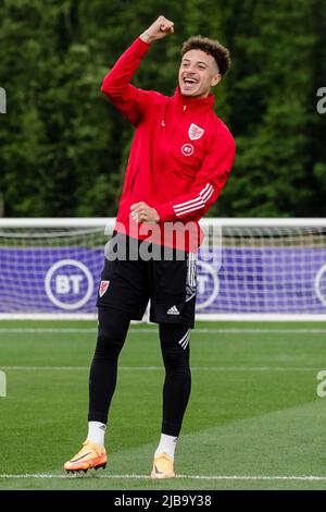 PONTYCLUN, WALES - 04 JUNE 2022: Wales' Ethan Ampadu during a training session at the vale resort ahead of the 2022 FIFA World Cup play-off final v Ukraine at the Cardiff City Stadium on the 5th of June.  (Pic by John Smith/FAW) Stock Photo