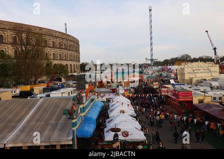 Riesenrad,  Nürnberg Volksfest, Nürnberg, Volksfest, Party, Freude, Feier, Stimmung auf der Dult in Nürnberg bei der Kongresshalle oder Kolosseum, Stock Photo