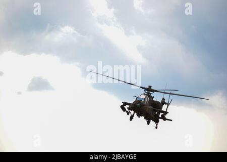 AH-64E Apache helicopter ground crew of Task Force Tigershark, 16th ...