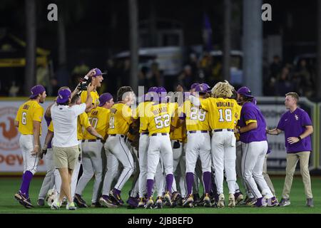 Breakout Star Bender Leads Tenacious Coastal Offense To Rout Of Southern  Miss • D1Baseball