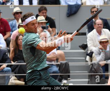 Paris, France. 05th June, 2022. Roland Garros French Open Day 15 05/06/2022 Casper Ruud (NOR) plays and misses in Men's singles final Credit: Roger Parker/Alamy Live News Stock Photo