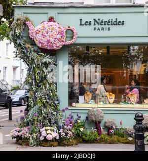 London, May 26, 2022: Streets of Chelsea get decoated with floral displays for annual Chelsea in Bloom competition Stock Photo