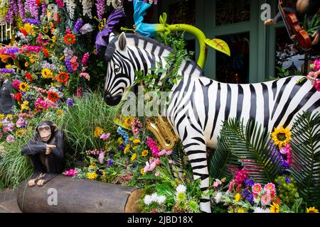 London, May 26, 2022: Streets of Chelsea get decoated with floral displays for annual Chelsea in Bloom competition Stock Photo