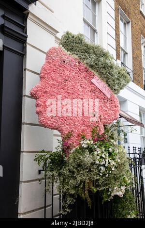 London, May 26, 2022: Streets of Chelsea get decoated with floral displays for annual Chelsea in Bloom competition Stock Photo