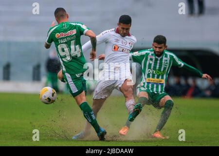 Caxias Do Sul, Brazil. 05th June, 2022. RS - Caxias do Sul - 06/05/2022 - BRAZILIAN TO 2022, YOUTH X FLUMINENSE. Youth and Fluminense players compete during the match played at Alfredo Jaconi Stadium, for the 2022 Brazilian Championship. Photo: Luiz Erbes/AGIF/Sipa USA Credit: Sipa USA/Alamy Live News Stock Photo