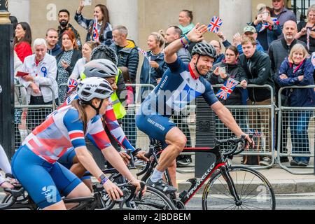 London, UK. 5th June, 2022. Sir Chris Hoy - Her Majesty The Queen's Platinum Jubilee Pageant telling the story of her 70-year reign, played out in four parts. Credit: Guy Bell/Alamy Live News Stock Photo