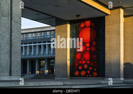 Abstract Wall art, Academic Quadrangle, Simon Fraser University, Burnaby, British Columbia, Canada Stock Photo