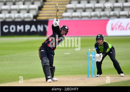 Central Sparks' captain Evelyn Jones batting in a Charlotte Edwards Cup ...