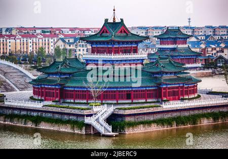 Ancient Temple Apartment Buildings Jinming Lake Kaifeng Henan China  Kaifeng was the capital of China from 1000 to 1100AD. Stock Photo