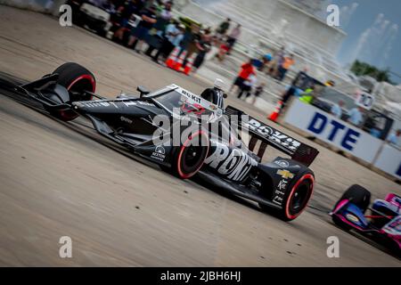 Detroit, MI, USA. 5th June, 2022. TATIANA CALDERON (11) (R) of Bogota, Columbia races through the turns during the Chevrolet Detroit Grand Prix at Belle Isle Park in Detroit MI. (Credit Image: © Walter G. Arce Sr./ZUMA Press Wire) Stock Photo