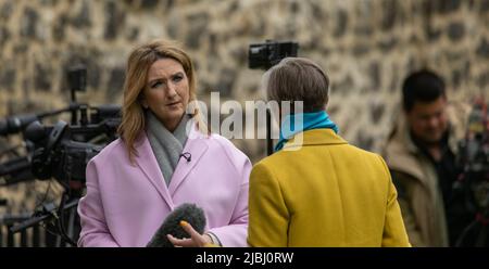 London, UK. 6th June, 2022. MP's in Westminster on the day of the no confidence vote on Boris Johnson, MP, Prime Minister, Pictured Victoria Derbyshire Broadcaster Credit: Ian Davidson/Alamy Live News Stock Photo