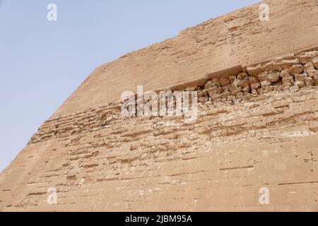 Close up of the Meidum Pyramid Known as the ‘Collapsed Pyramid of  Meidum  near the Fayoum, Nile Valley, Egypt. Stock Photo