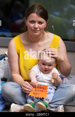 London, UK. 7th June, 2022. A group of mothers, midwives and campaigners host a Breastfeeding protest outside Ministry of Justice to demand an end to prison for pregnant women and new mothers in the United Kingdom Two babies are known to have died in womenÃs prisons in the past three years, when their mothers gave birth inside prison without medical assistance at Her MajestyÃa Prison (HMP) Bronzefield in October 2019, and at HMP Styal in June 2020. (Credit Image: © Elizabeth Dalziel/ZUMA Press Wire) Stock Photo