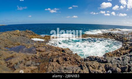 February 2 2022 EL BUFADERO, ÎN LA GARITA the ocean seems to have run out of room and is coming furiously towards land, hissing and throwing jets of w Stock Photo