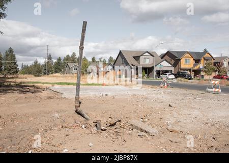 USA, Oregon, New Bend, Reed Market RD and SE 5th street, 2016 Stock Photo