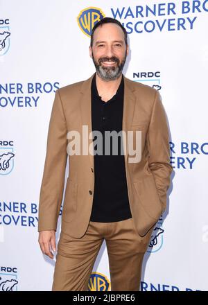 Los Angeles, USA. 07th June, 2022. Tony Hale walking on the red carpet at the NRDC night of Comedy at Neuehouse Hollywood in Los Angeles, CA on June 7, 2022. (Photo By Scott Kirkland/Sipa USA) Credit: Sipa USA/Alamy Live News Stock Photo