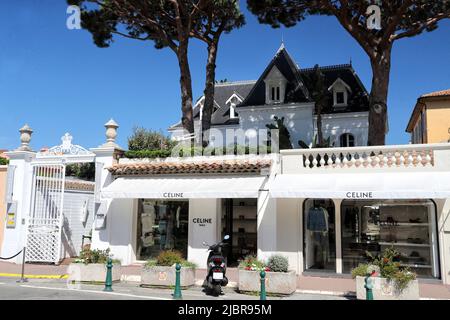 Louis Vuitton's St. Tropez Restaurant Comes With Mediterranean Decor And  Michelin-Starred Chefs