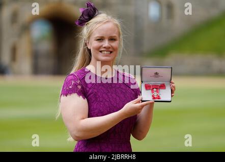 Laura Sugar with her MBE, following an investiture ceremony at Windsor Castle. Picture date: Wednesday June 8, 2022. Stock Photo