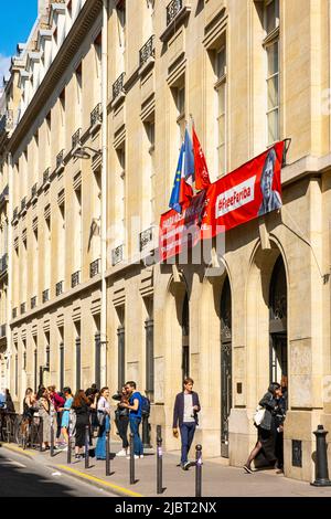 sciences po paris phd political science