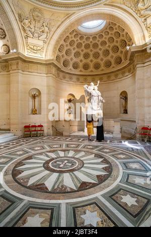 France, Paris, La Chapelle Expiatoire stands on the site where Louis XVI and Marie-Antoinette were buried in 1793, after being guillotined Stock Photo