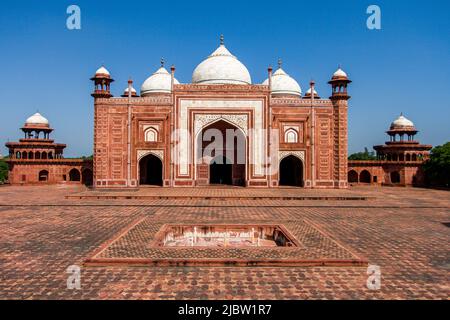 The Mosque for the Mughal Emperor Akbar to pray in Taj Mahal area, Agra, Uttar Pradesh, India Stock Photo