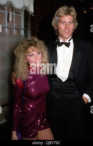 Lisa Hartman and Barry Bostwick at The 24th Annual GRAMMY Awards at Shrine Auditorium in Los Angeles, California February 24, 1982 Credit: Ralph Dominguez/MediaPunch Stock Photo