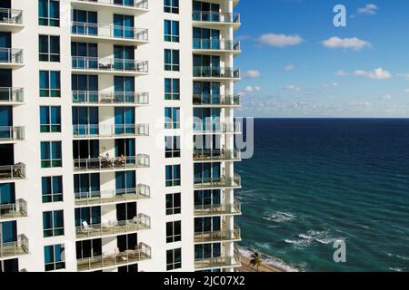 Balconies with a view of the ocean at the Diplomat Hotel, Hollywood, Broward County, Florida, USA Stock Photo