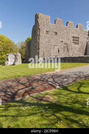 Oxwich Castle ruins, Gower Peninsula, Swansea, South Wales, UK Stock Photo