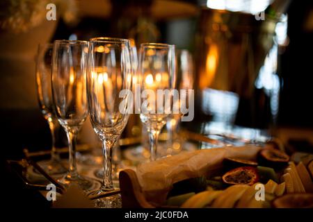 Luxury Table Settings Fine Dining Glassware Pouring Wine Glass Beautiful  Stock Photo by ©Borisku 663623772