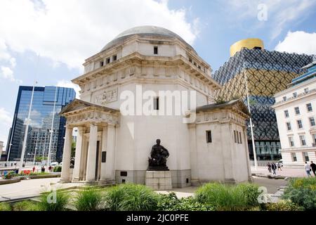 Birmingham Hall of memory. Opened in 1925, the Hall of Memory stands as a memorial to the men and women of Birmingham who gave their lives in the First World War, Second World War and in active service since 1945. Stock Photo