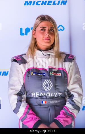 DALMASSO Pauline, DELON Marine, Renault Clio RS Line, portrait during