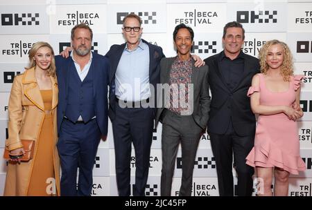 New York, NY, USA. 9th June, 2022. Sarah Gadon, Joachim Back, Christopher Heyerdahl, Danny Pudi, Jon Hamm, Kimberley Shoniker at arrivals for CORNER OFFICE Premiere at the 21st Tribeca Festival, Borough of Manhattan Community College (BMCC), New York, NY June 9, 2022. Credit: CJ Rivera/Everett Collection/Alamy Live News Stock Photo