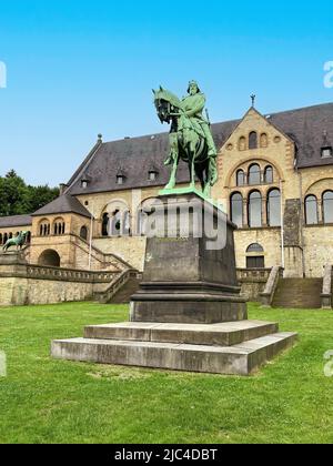 Equestrian Monument to Frederick I Barbarossa, in the background Imperial Palace Goslar from the Middle Ages 11th century, UNESCO World Heritage Stock Photo