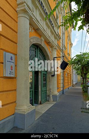 Stadtbibliothek Lajos Katona, Váci Katona Lajos Városi Könyvtár Stock Photo