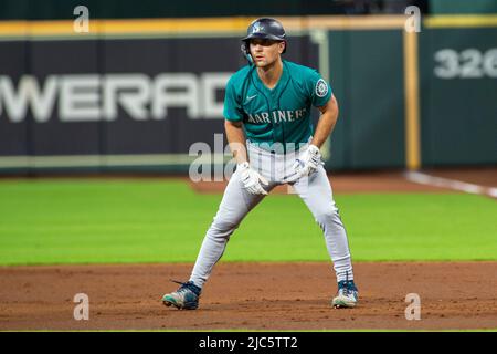 Seattle Mariners second baseman Adam Frazier (26) in the bottom of