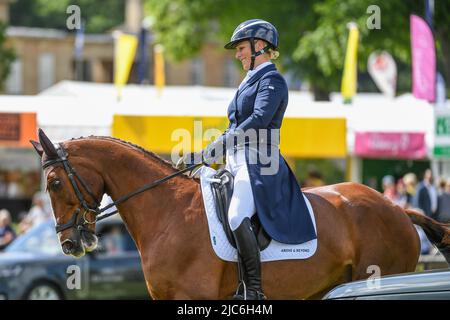 Bramham International Horse Trials, Bramham Park, near Wetherby in West Yorkshire in the UK. 10th June, 2022. Zara Tindall riding CLASS AFFAIR for GBR in the dressage phase of the CCI-L 4* at the Bramham International Horse Trials  Credit:Peter Putnam/Alamy Live News Stock Photo