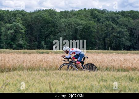 Montbrison, France. 08th June, 2022. Julien Bernard (Trek - Segafredo Team) seen in action during the 4th Stage of Criterium du Dauphine 2022. The fourth stage of the Criterium du Dauphine Libere is an individual time trial with a distance of 31.9 km between Montbrison and La Bâtie d'Urfé in the Loire department. The winner of the stage is Filippo Ganna (Ineos Grenadiers Team) in 35mn 32s. He is ahead of Wout Van Aert (Jumbo Visma Team), 2nd at 2s, and Eythan Hayter (Ineos Grenadiers Team) at 17s. Credit: SOPA Images Limited/Alamy Live News Stock Photo