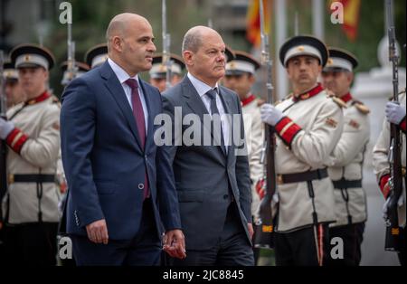 Skopje, North Macedonia. 11th June, 2022. German Chancellor Olaf Scholz (r, SPD), is greeted with military honors by Prime Minister Dimitar Kovacevski in northern Macedonia. On the second day of his Balkan trip, Scholz visits northern Macedonia and Bulgaria. Credit: Michael Kappeler/dpa/Alamy Live News Stock Photo