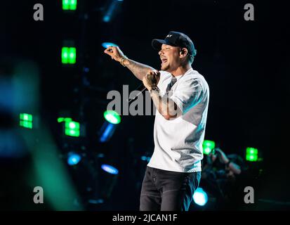 Nashville, USA. 10th June, 2022. Kane Brown performs during day 2 of CMA Fest 2022 at Nissan Stadium on June 10, 2022 in Nashville, Tennessee. (Photo by Amiee Stubbs/imageSPACE)/Sipa USA Credit: Sipa USA/Alamy Live News Stock Photo